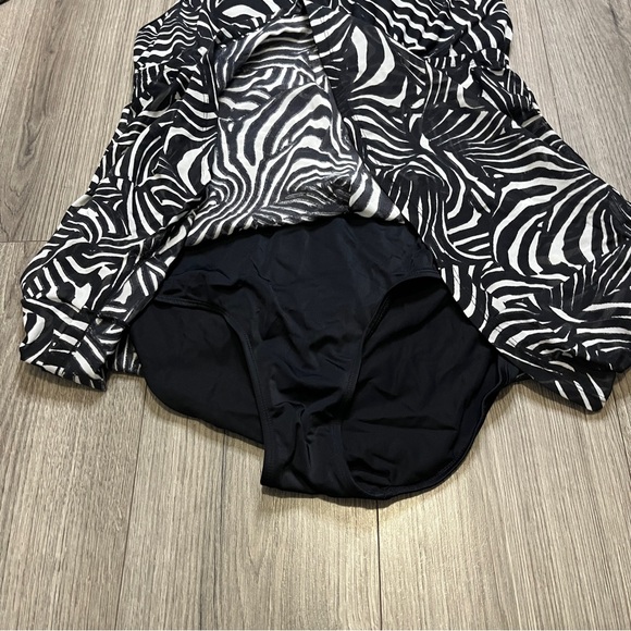 Swimsuits For All Womens Black White Swim Dress One Piece Lined Size 16 - Picture 2 of 5